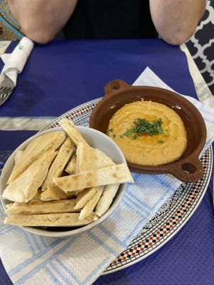 Hummus with bread 🌱  at Al-Zahra in Ronda