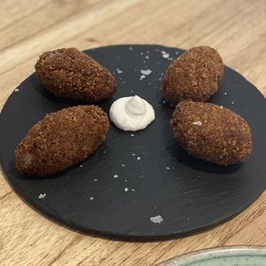 Croquetas de setas (6,40€) at Alive in Barcelona