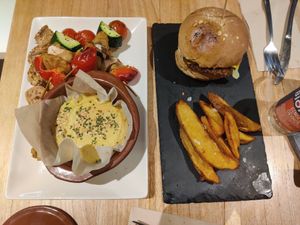 Cheese Fondue and Mushroom Burger at Alive in Barcelona