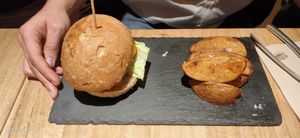 Burguer at Alive in Barcelona