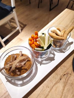 Paté de calabaza y pimiento asado at Alive in Barcelona