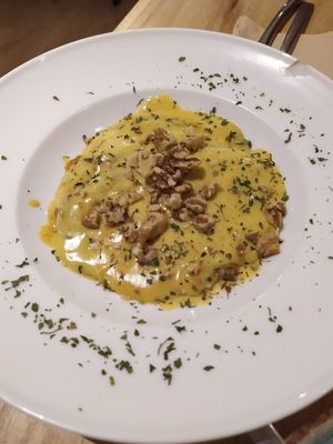 Raviolis caseros at Alive in Barcelona