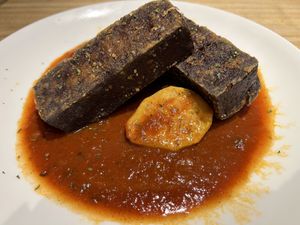 Tofu a la marinera amb patata al forn #Veganuary at Alive in Barcelona