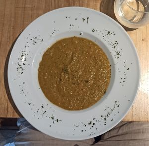 Crema fría de verduras y guisantes at Alive in Barcelona