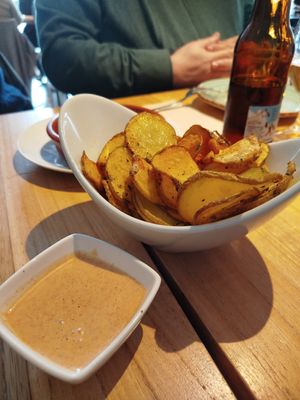 Bravas. at Alive in Barcelona