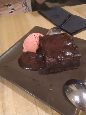 Chocolate brownie and raspberry ice cream at Alive in Barcelona