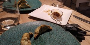 Gyozas with sauce at Alive in Barcelona