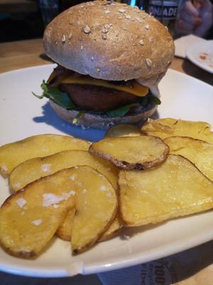 The American burger at Alive in Barcelona