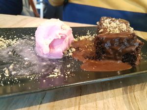 Brownie at Alive in Barcelona