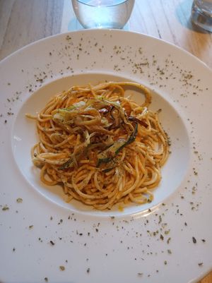Pasta con zanahoria at Alive in Barcelona