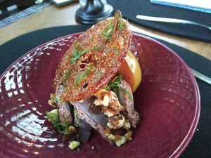 Rotweinbirne, Schokolade, Walnüsse & Karamell at V-mOnd in Thun