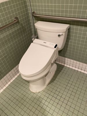 Fancy potty  at Hinodeya Ramen in San Francisco