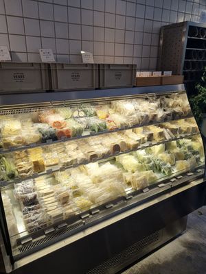 Selection of ingredients including noodle type at Xiǎng Shū ZhíRén 饗蔬職人- VegesM - North District - Maybe closed in Taichung