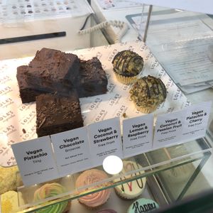 More delicious vegan options at Lola's Cupcakes in Dartford