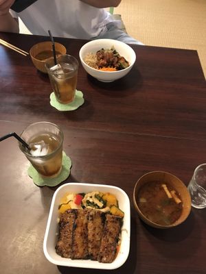 Konjac donburi, miso soup and vegan bibimbap at Grains in Nagoya