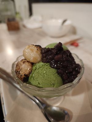 Matcha Azuki ice cream at Grains in Nagoya