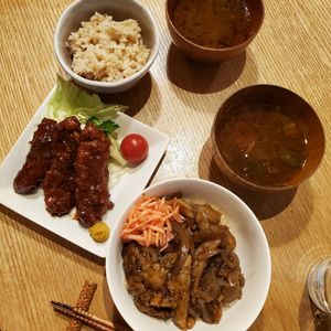 "Gyudon" and "Miso-katsu" at Grains in Nagoya