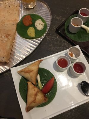 Samosas at Saravana Bhavan - Arya Bhaven in London