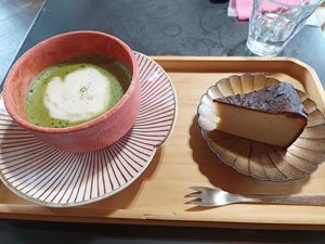 Matcha latte and cheese cake #Veganuary at Onwa in Nara