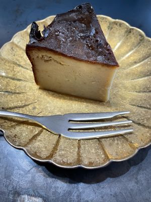 Basque cheese cake  at Onwa in Nara