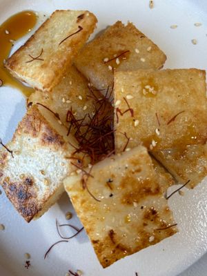 Turnip cakes, quite nice. It is the first time i had them so I don’t have comparison  at Onwa in Nara