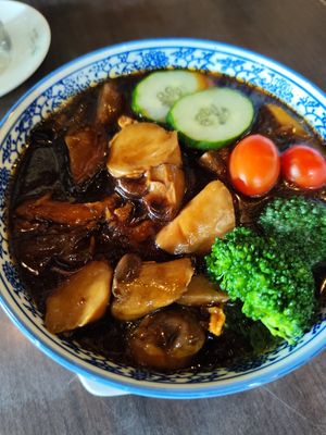 Black fungus & abalone mushroom noodle (yummmm) at Dessert Library in Johor Bahru