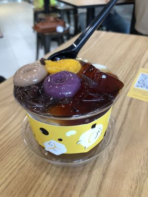 Dessert bowl (customised) at Doqoo - Kampung Admiralty in North Singapore