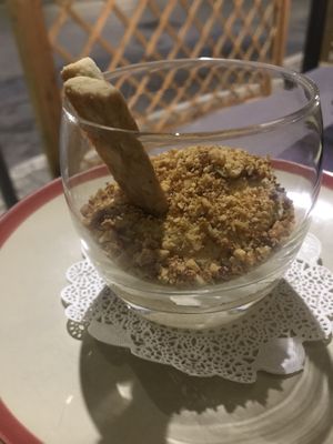Caramel whipped cream with salty peanuts at Sesamo Nero in Pescara
