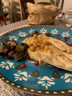 Hummus at Sesamo Nero in Pescara