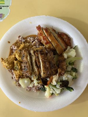   at Yuan Yuan 圓緣素食 - Chinatown in Central Singapore