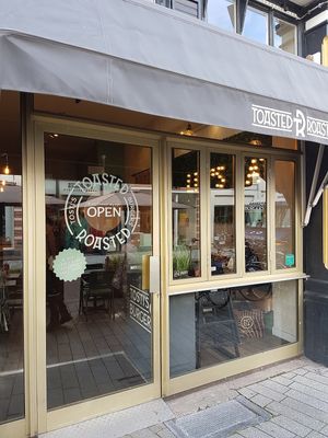 entrance at Toasted & Roasted in Den Bosch