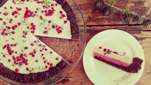 Vanilla & Raspberry tart with fresh thyme at Cafe Wolna & BioRezydencja in Swieradow-zdroj