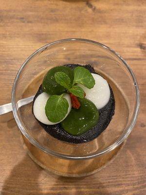 Black sesame oshiruko  at Where is a Dog in Tokyo