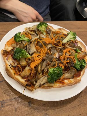 Vegan pizza with mushrooms and soy meat  at Where is a Dog in Tokyo