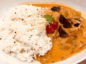 Asian curry(with root vegetables and garbanzo bean) at Where is a Dog in Tokyo