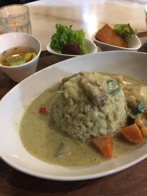 Asian Curry  at Where is a Dog in Tokyo