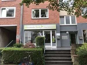 Street view at Schnittstube Verde in Hamburg