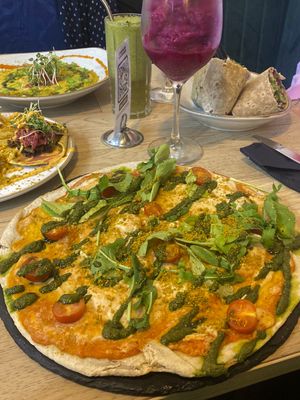 Pizza mediterránea   at Sapiens in Santiago