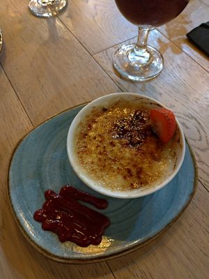 Crème brulée at Sapiens in Santiago