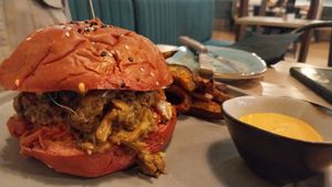 Vurger oyster spicy at Sapiens in Santiago