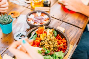Buddha Bowl Mediterráneo at Sapiens in Santiago