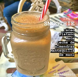 Smoothie Hot Dreams at Sapiens in Santiago
