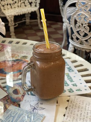 Hot dream smoothie  at Sapiens in Santiago