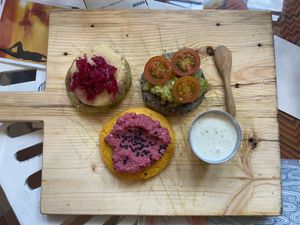 Humus  at Sapiens in Santiago