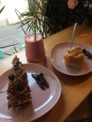 Two pieces of cakes (apple pie and other type) & strawberry shake at Sorrir in Poznan