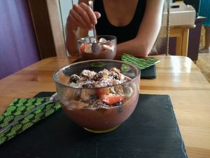 acai and guava bowls  at Sorrir in Poznan