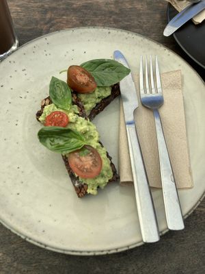 Smashed avocado bread. A bit too small for 19,50$  at George Cafe in Mount Maunganui