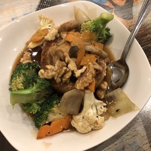 Taro imo(potato) with vegetable at Taiwan Shokudo in Tokyo