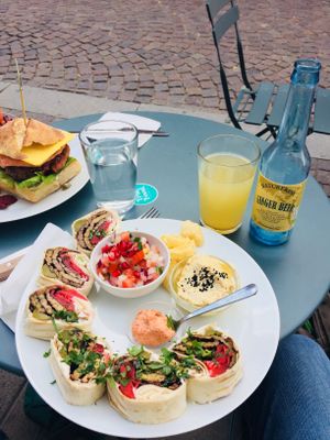 The shawarma plate at Truefood Cafe in Lund