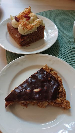 Carrotcake and snickers pie at Truefood Cafe in Lund